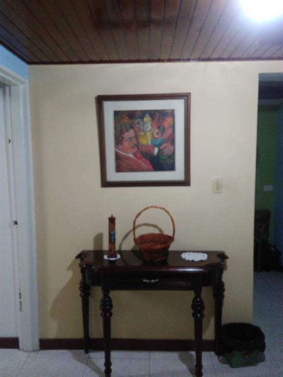 Como En Casa! Restaurante Y Hostal Bogotá Zewnętrze zdjęcie