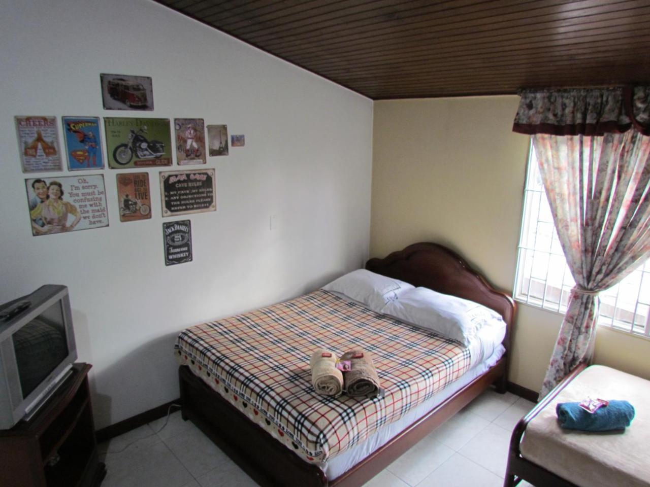 Como En Casa! Restaurante Y Hostal Bogotá Zewnętrze zdjęcie