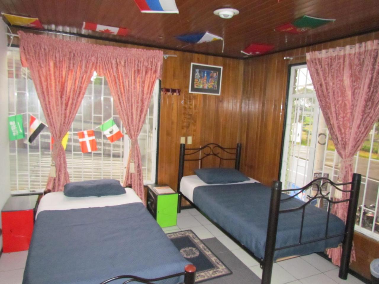 Como En Casa! Restaurante Y Hostal Bogotá Zewnętrze zdjęcie