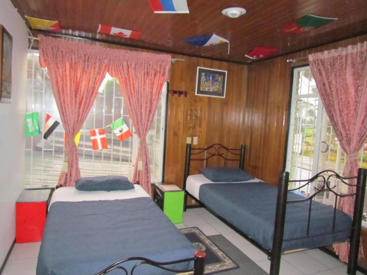 Como En Casa! Restaurante Y Hostal Bogotá Zewnętrze zdjęcie