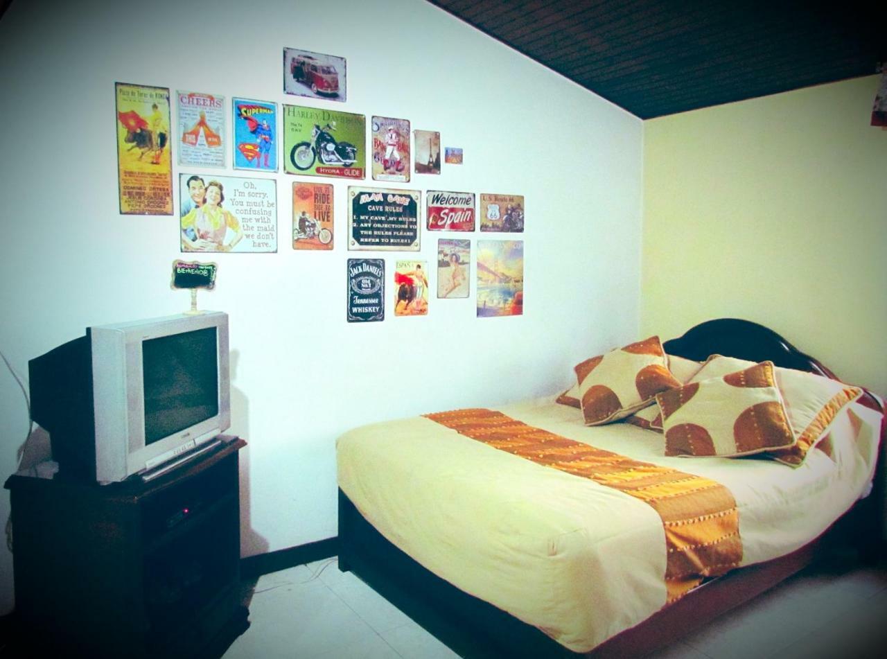 Como En Casa! Restaurante Y Hostal Bogotá Zewnętrze zdjęcie