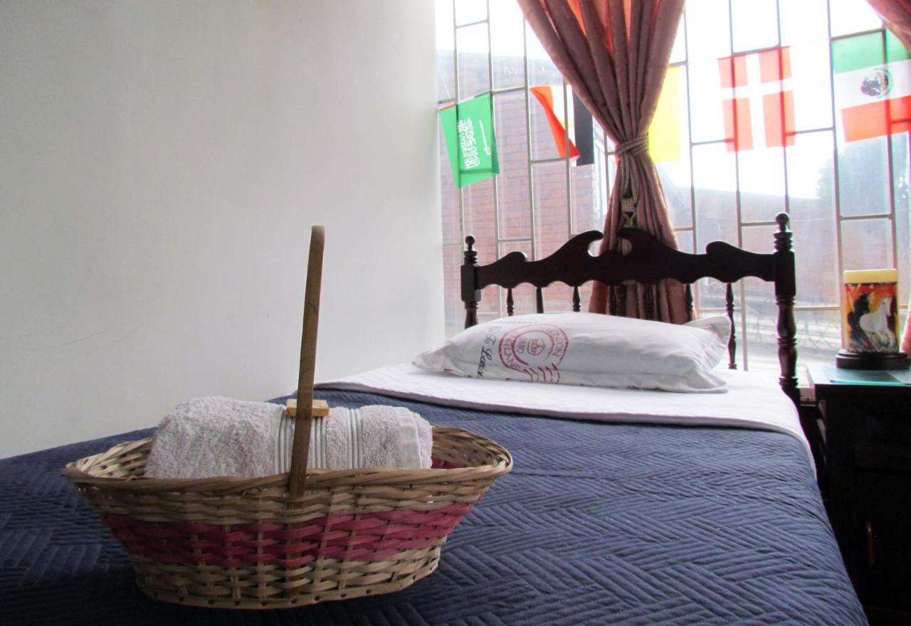 Como En Casa! Restaurante Y Hostal Bogotá Zewnętrze zdjęcie